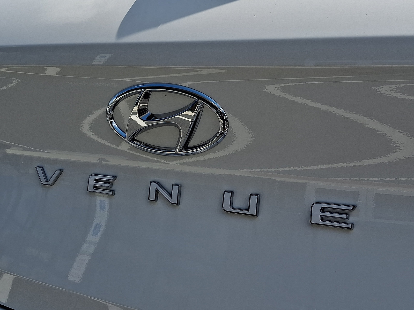 New 2026 Hyundai Venue SEL FWD image 11