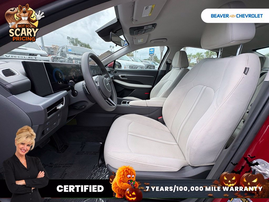 Used 2025 Hyundai Sonata SEL FWD image 13