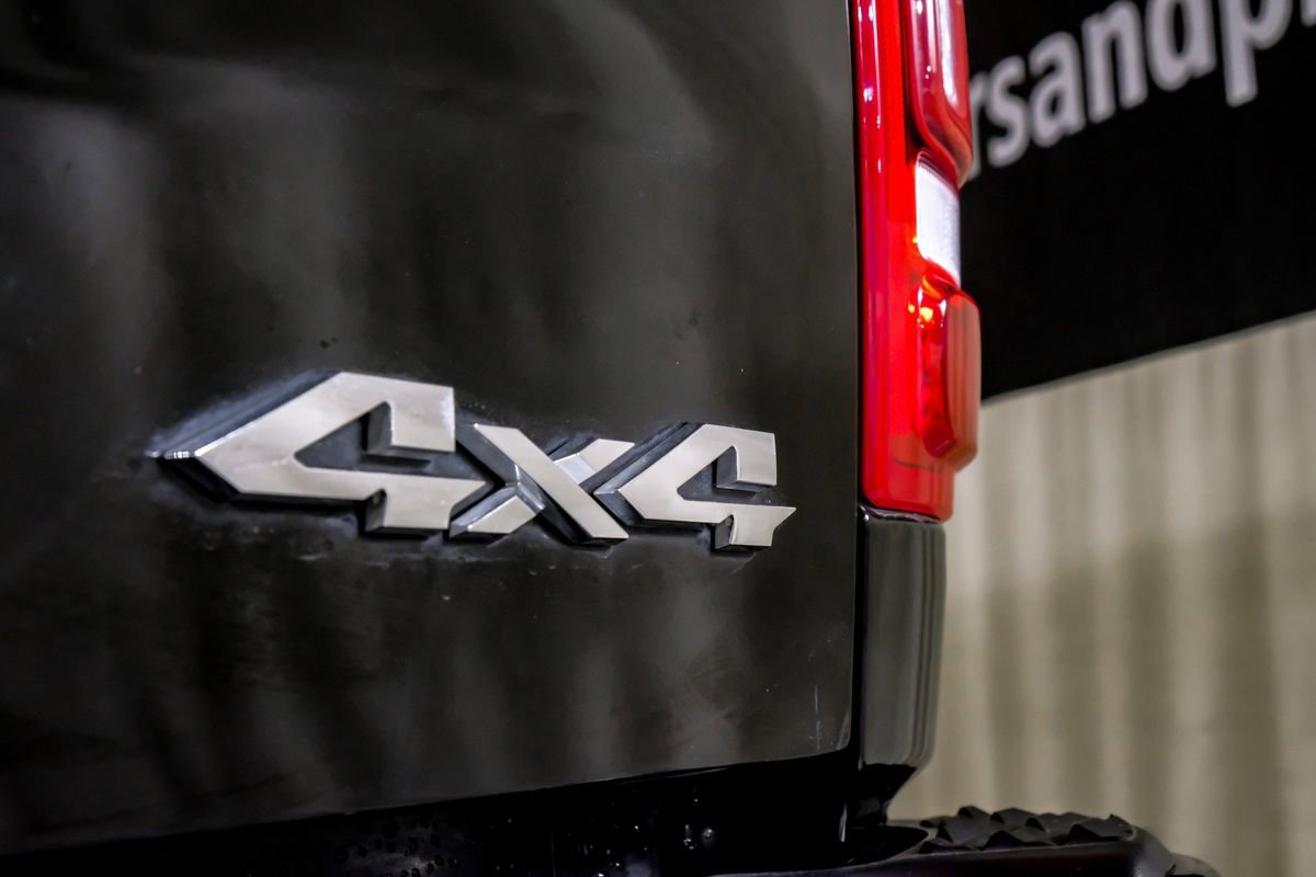 Used 2024 RAM 2500 Laramie w/ Safety Group AWD/4WD image 45