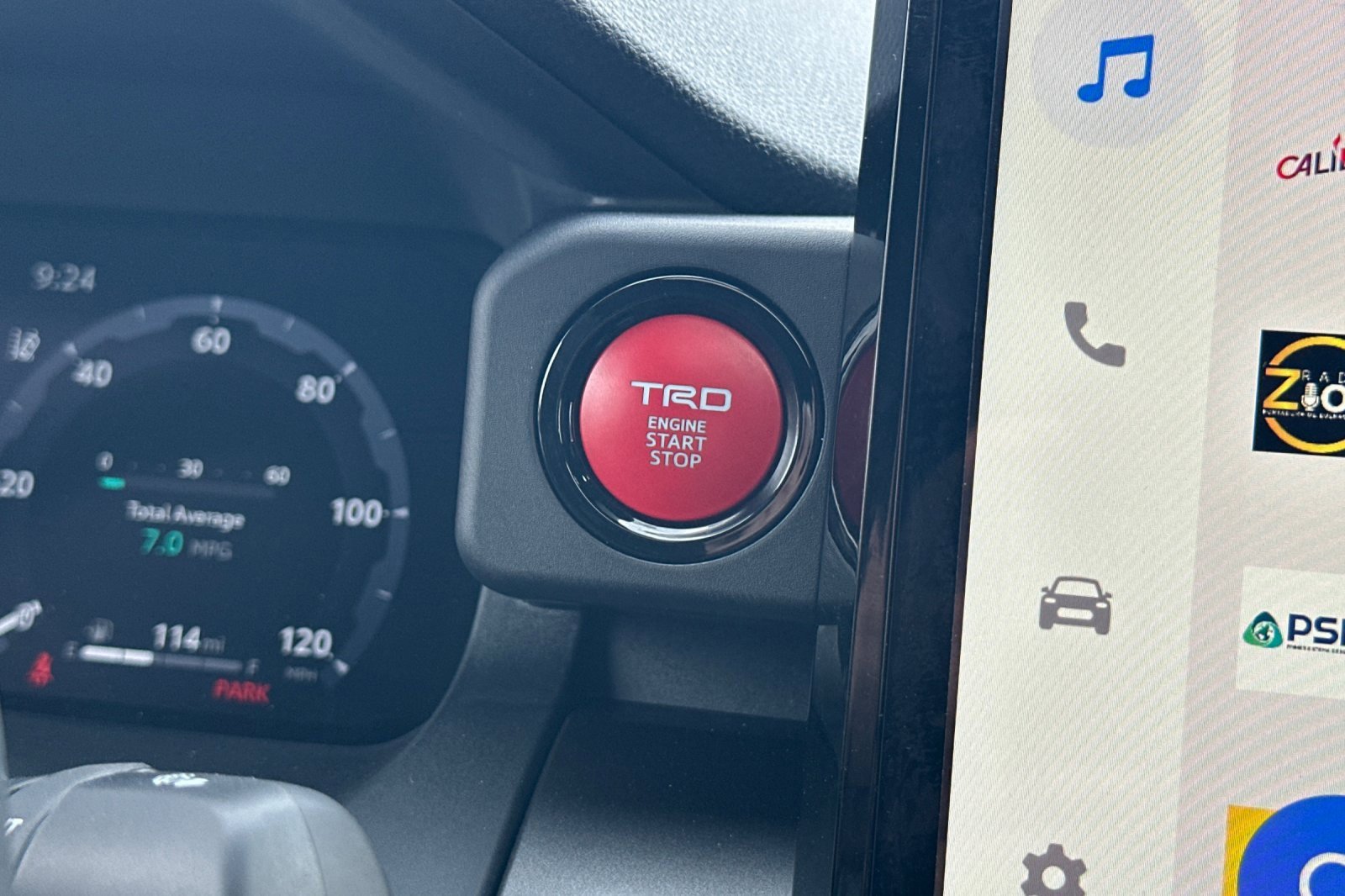 New 2025 Toyota Tacoma TRD Off-Road w/ TRD Off Road Premium Package image 18