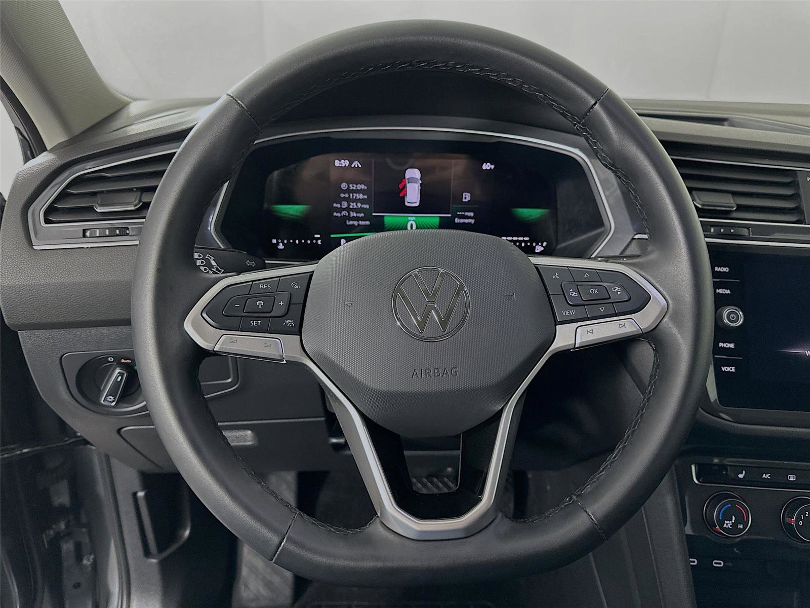 Used 2024 Volkswagen Tiguan Wolfsburg Edition image 12