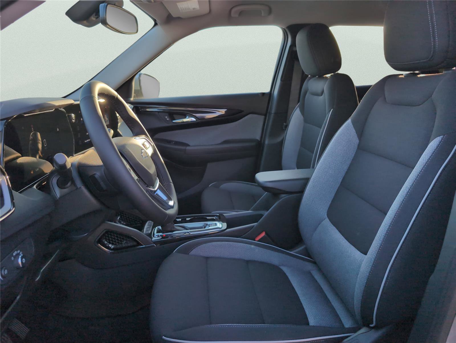 New 2026 Chevrolet TrailBlazer LT w/ Convenience Package image 33