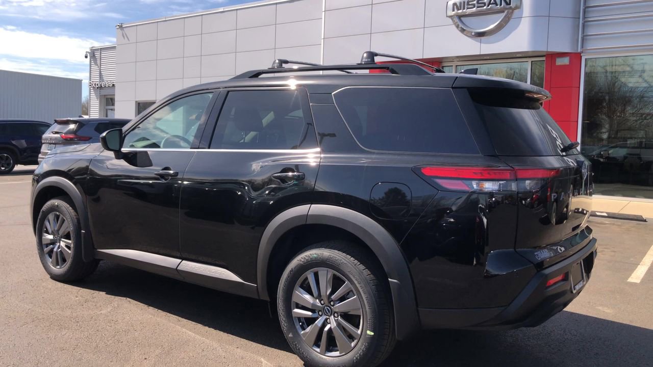 New 2026 Nissan Pathfinder SV image 5