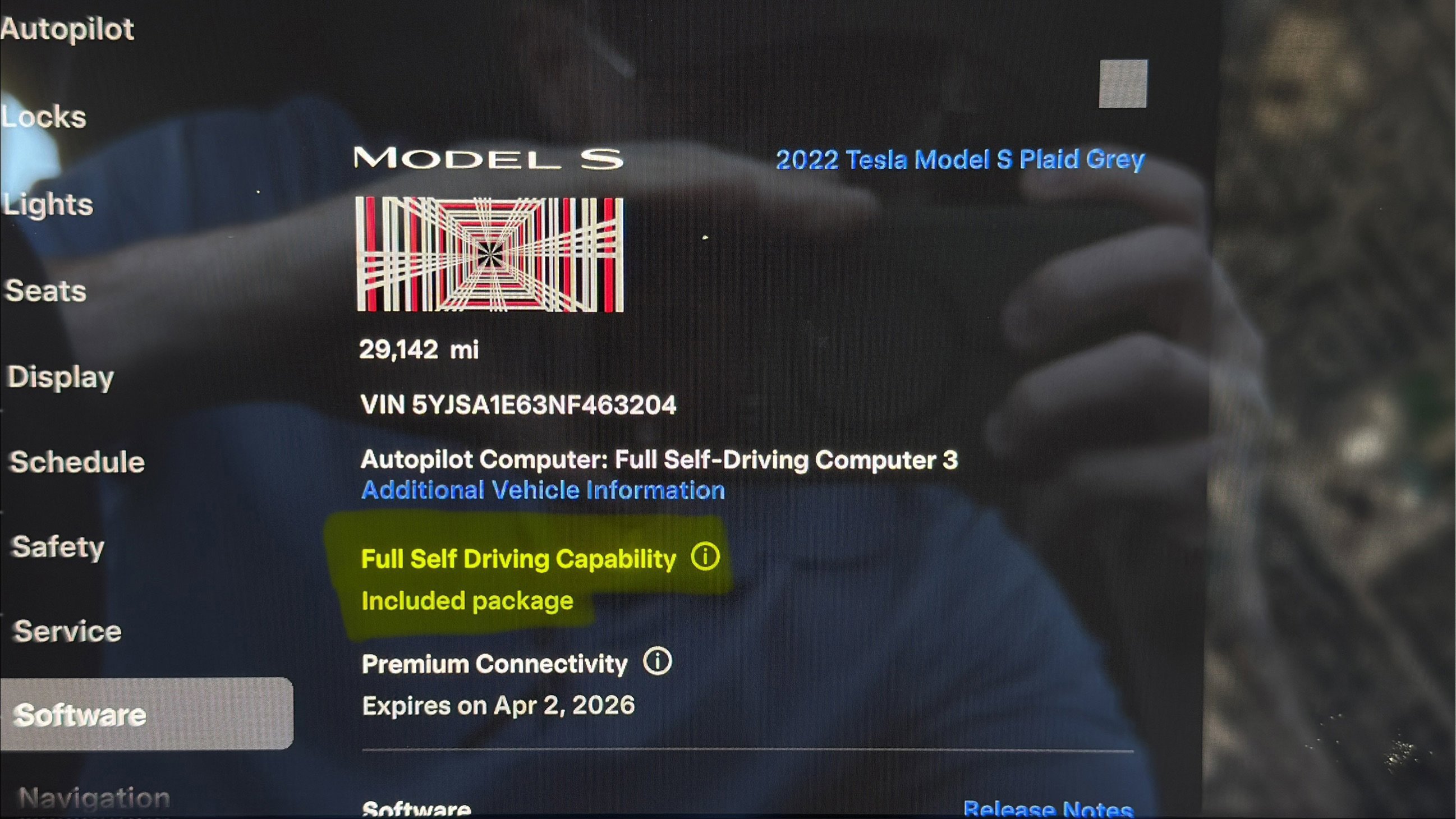 Used 2022 Tesla Model S Plaid image 2