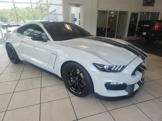 Used 2016 Ford Mustang Shelby GT350 w/ Technology Package RWD image 2