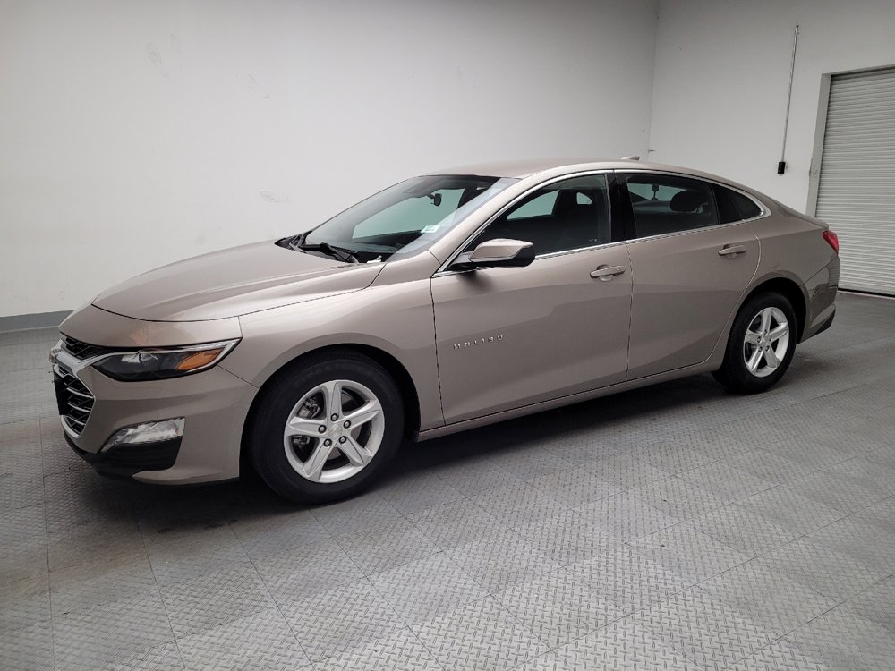 Used 2024 Chevrolet Malibu LT image 2