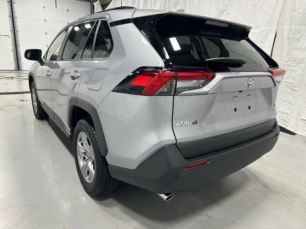 Used 2025 Toyota RAV4 LE image 5
