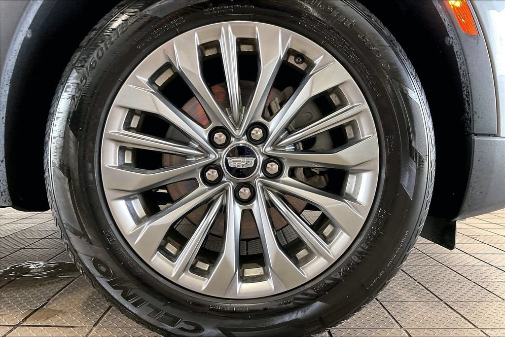 Used 2025 Cadillac XT4 Premium Luxury FWD image 34