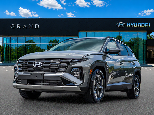 Used 2025 Hyundai Tucson SEL FWD image 1