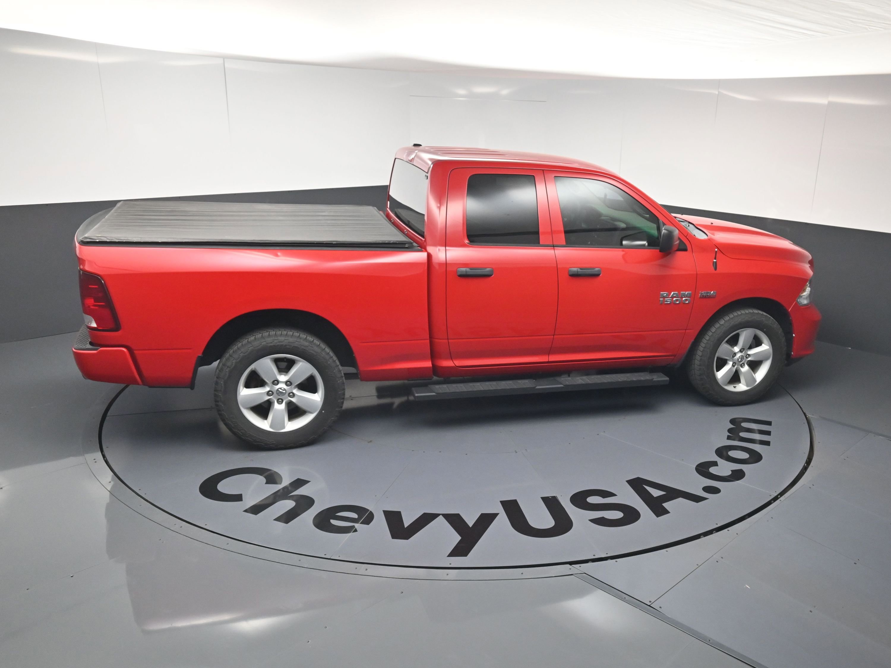 Used 2015 RAM 1500 Express RWD image 24