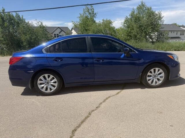 Used 2016 Subaru Legacy 2.5i Premium AWD/4WD image 5