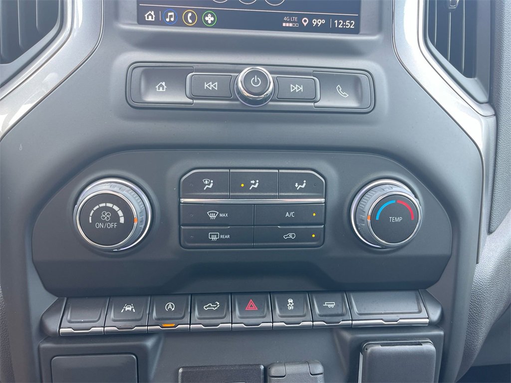 Used 2024 Chevrolet Silverado 1500 Custom image 17