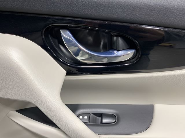 Certified 2022 Nissan Rogue Sport SL AWD/4WD image 29