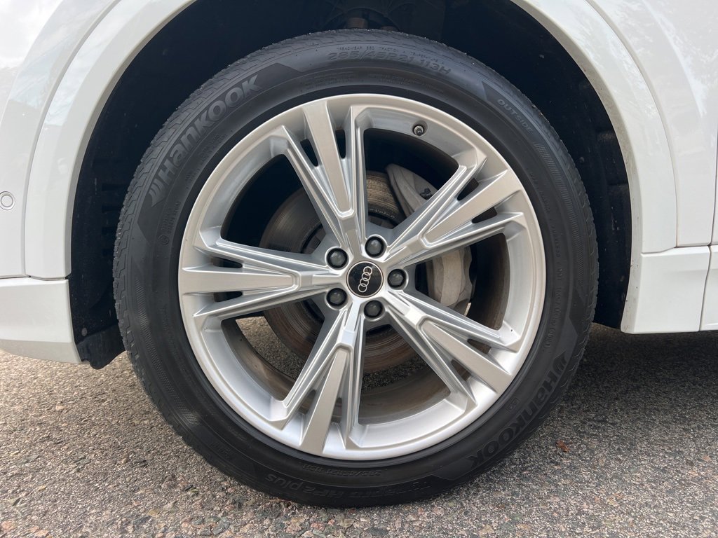 Used 2022 Audi Q8 Premium Plus w/ Premium Plus Package image 9