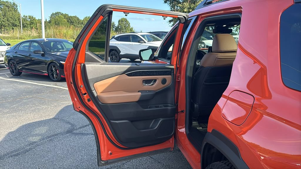 Certified 2026 Honda Passport TrailSport Elite image 27