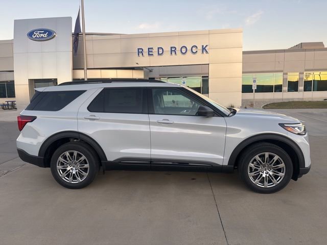 New 2026 Ford Explorer Active w/ Active Comfort Package image 2