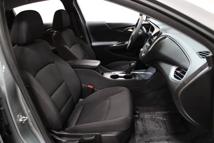 Used 2024 Chevrolet Malibu LT image 19