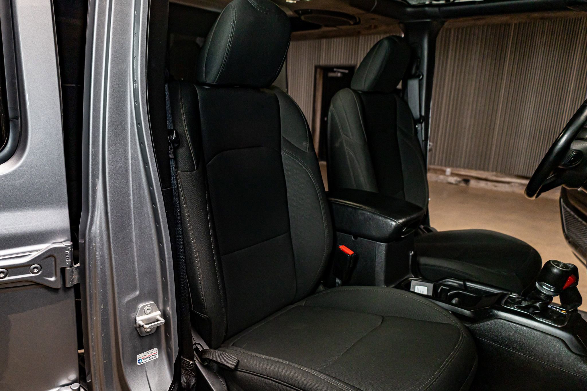 Used 2021 Jeep Gladiator Willys image 23