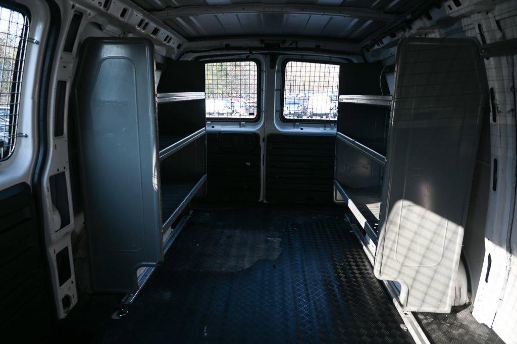 Used 2020 Chevrolet Express 2500 w/ Driver Convenience Package image 16