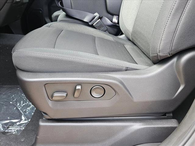 New 2026 Chevrolet Silverado 2500 Custom w/ Custom Value Package image 4