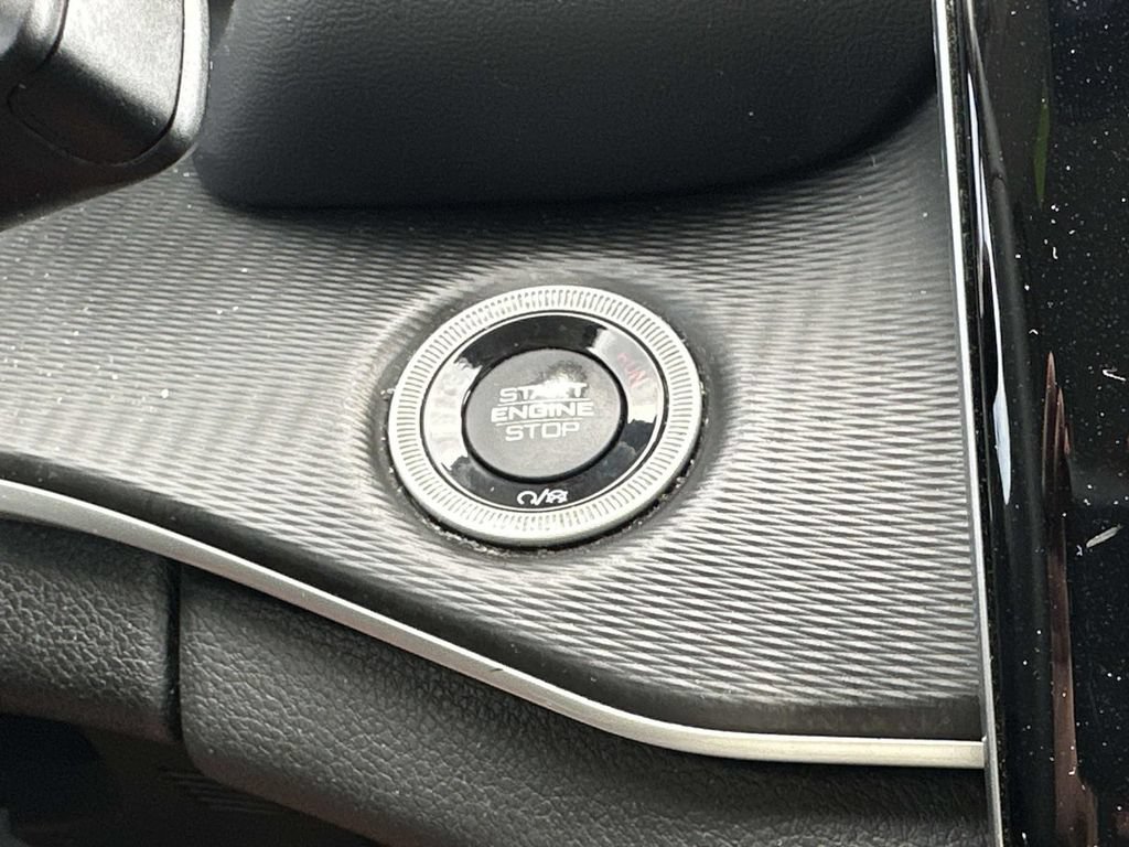 Used 2023 Jeep Grand Cherokee L Laredo w/ Luxury Tech Group I AWD/4WD image 30