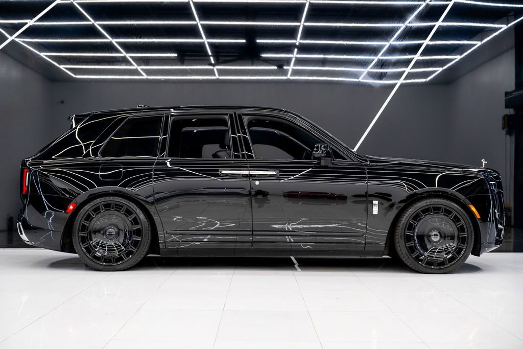 Used 2026 Rolls-Royce Cullinan image 10