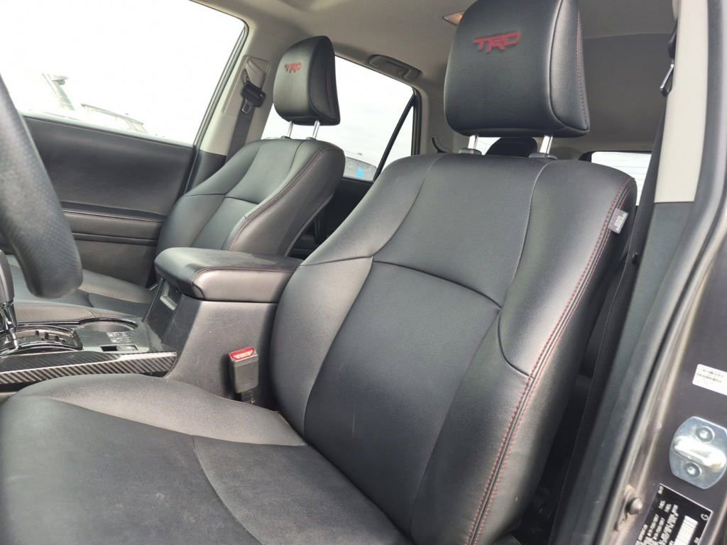 Used 2021 Toyota 4Runner Venture w/ Moonroof Package AWD/4WD image 11