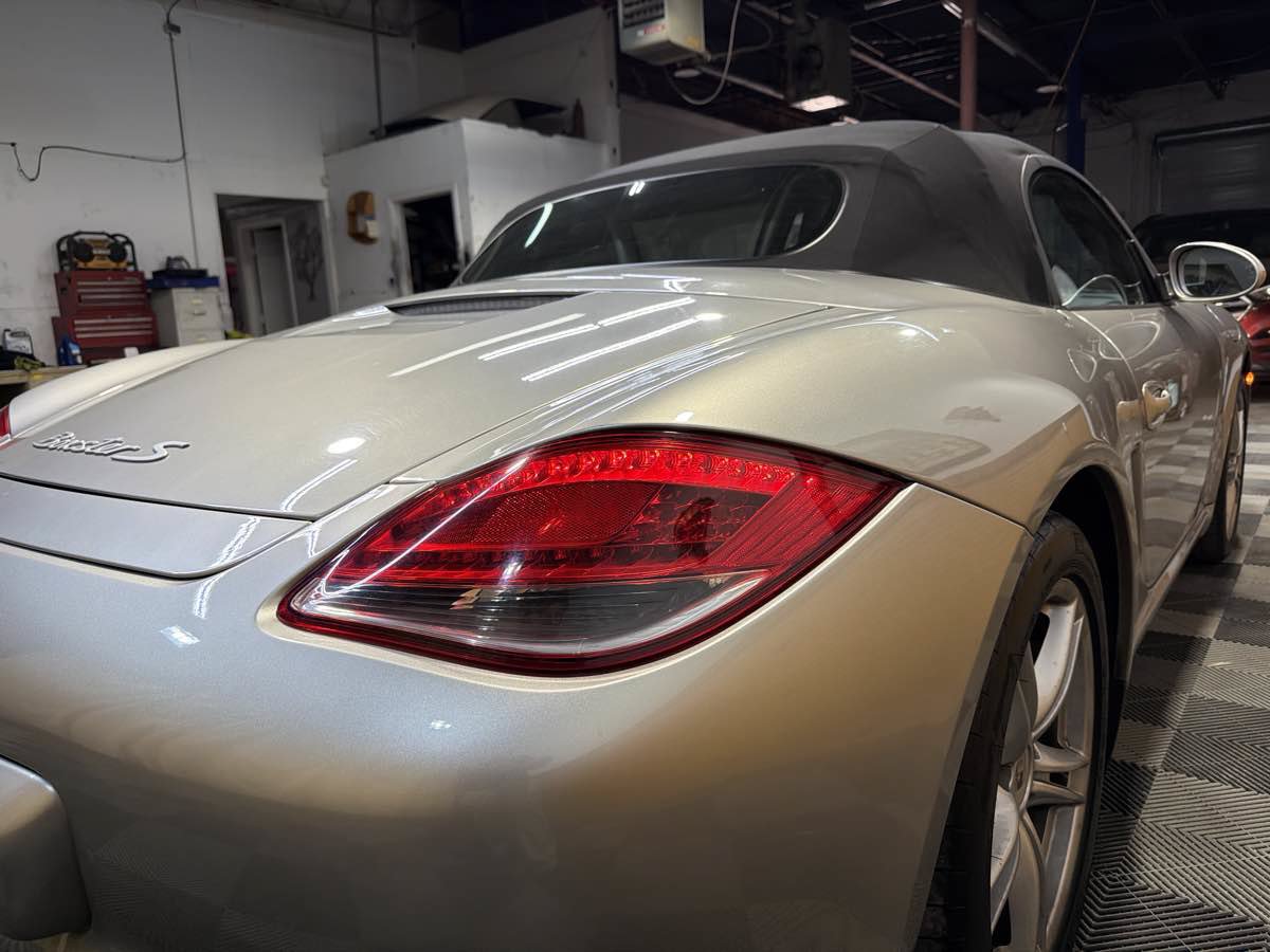 Used 2011 Porsche Boxster S RWD image 12