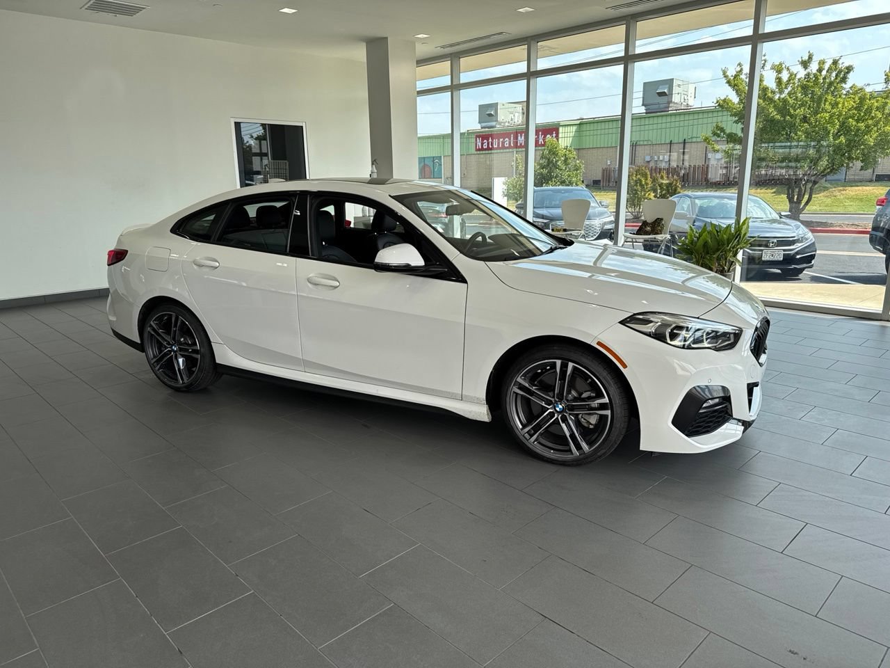 Used 2023 BMW 228i xDrive Gran Coupe w/ M Sport Package AWD/4WD video 1