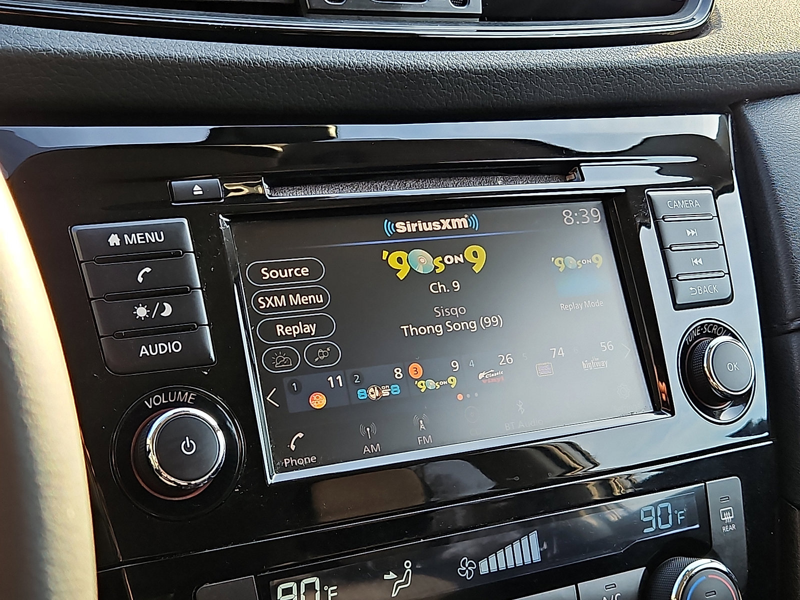 Certified 2019 Nissan Rogue SV image 16