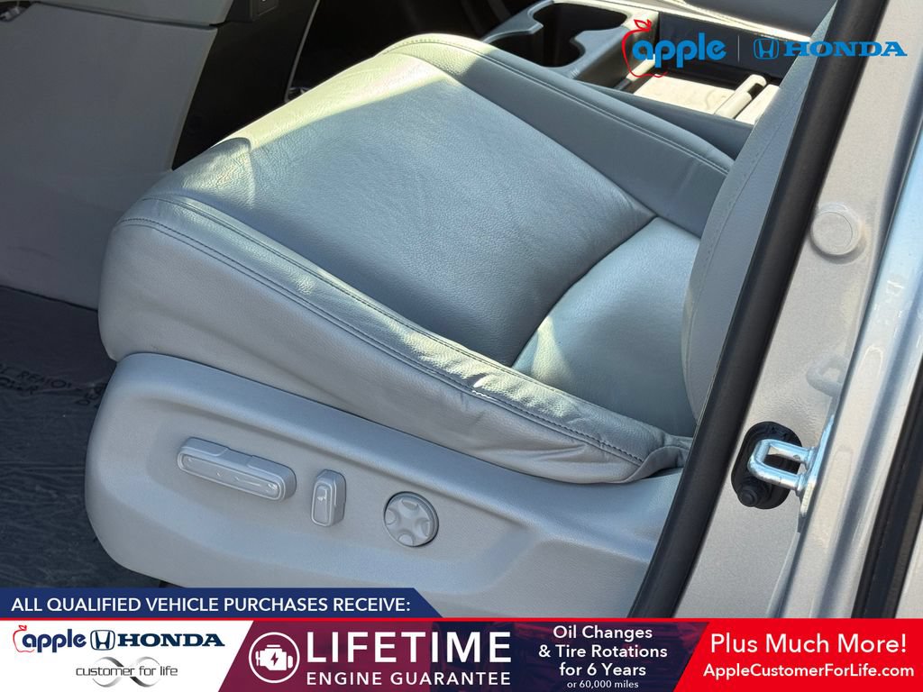 Used 2023 Honda Odyssey EX-L image 8