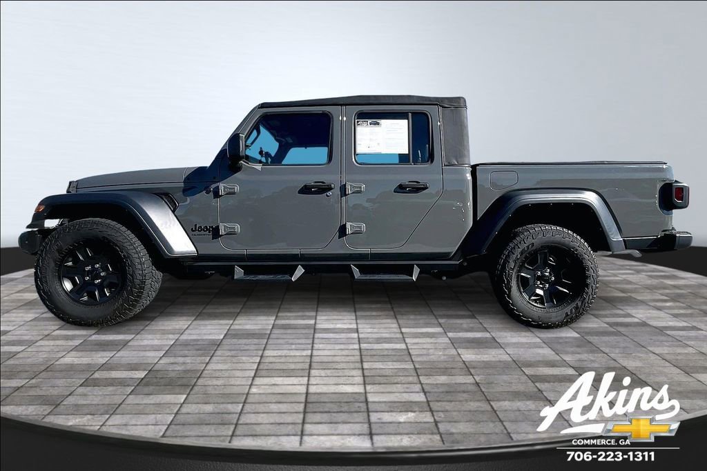 Used 2023 Jeep Gladiator Sport image 15