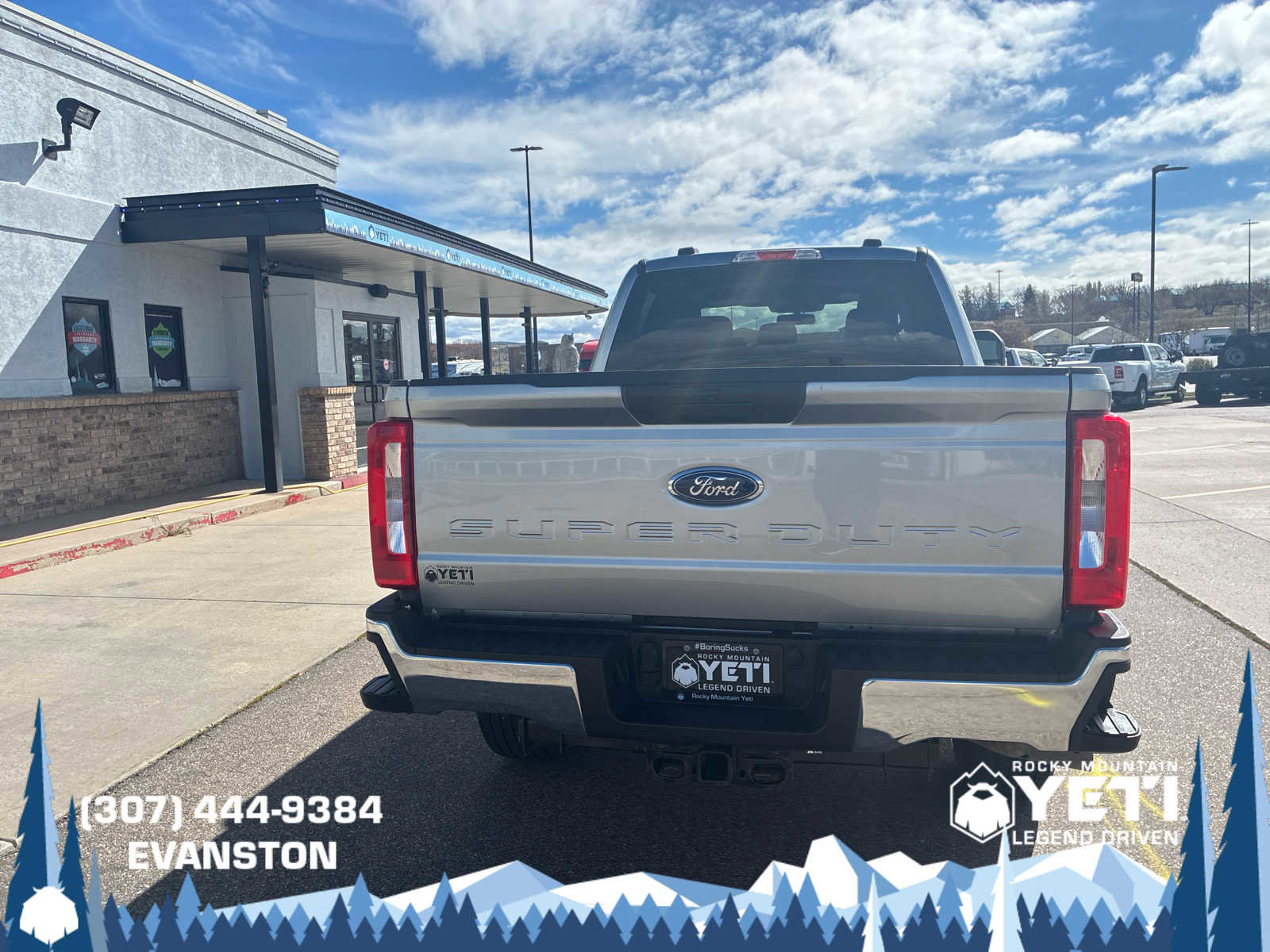 Used 2023 Ford F350 XLT w/ FX4 Off-Road Package AWD/4WD image 4