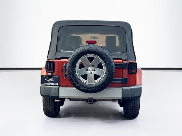 Used 2009 Jeep Wrangler Unlimited Sahara w/ Dual Top Group image 7