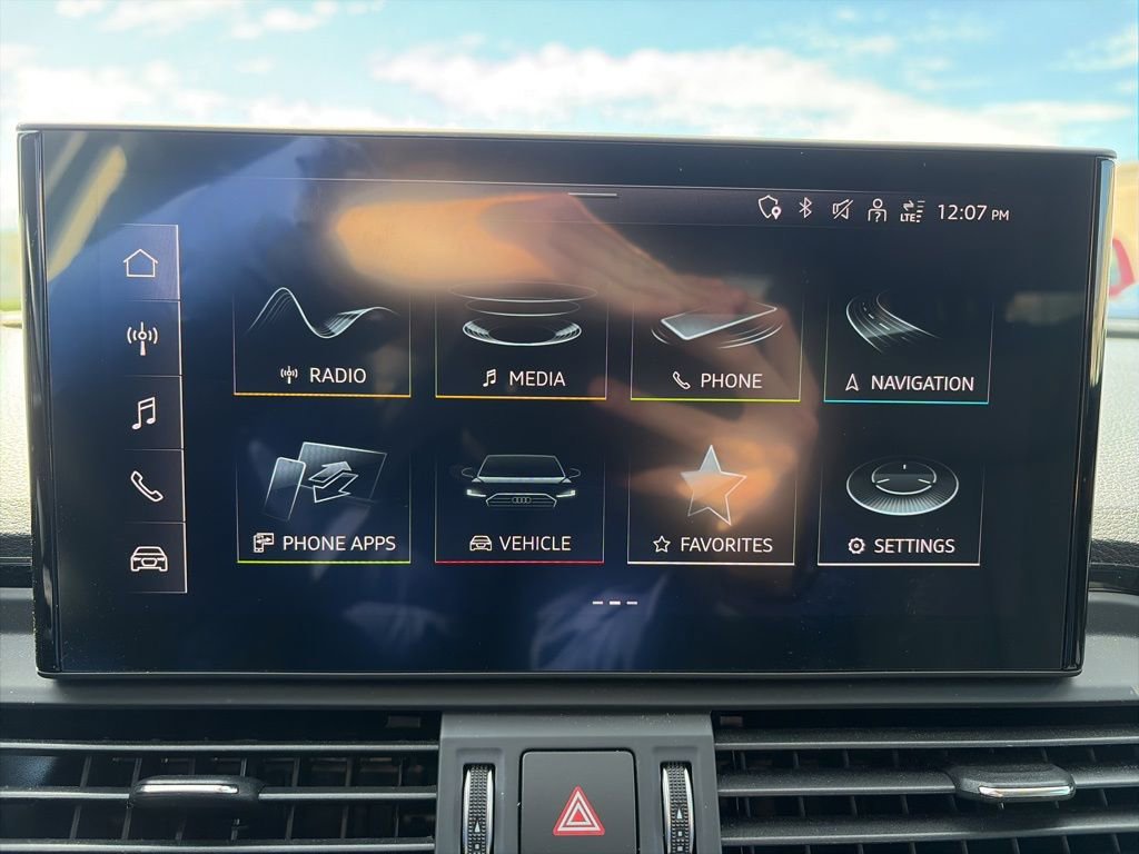 Used 2022 Audi Q5 2.0T Prestige w/ Prestige Package AWD/4WD image 12