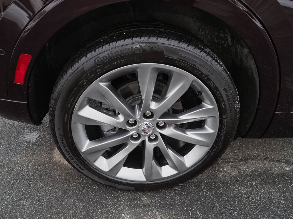 Used 2023 Buick Envision Avenir image 37