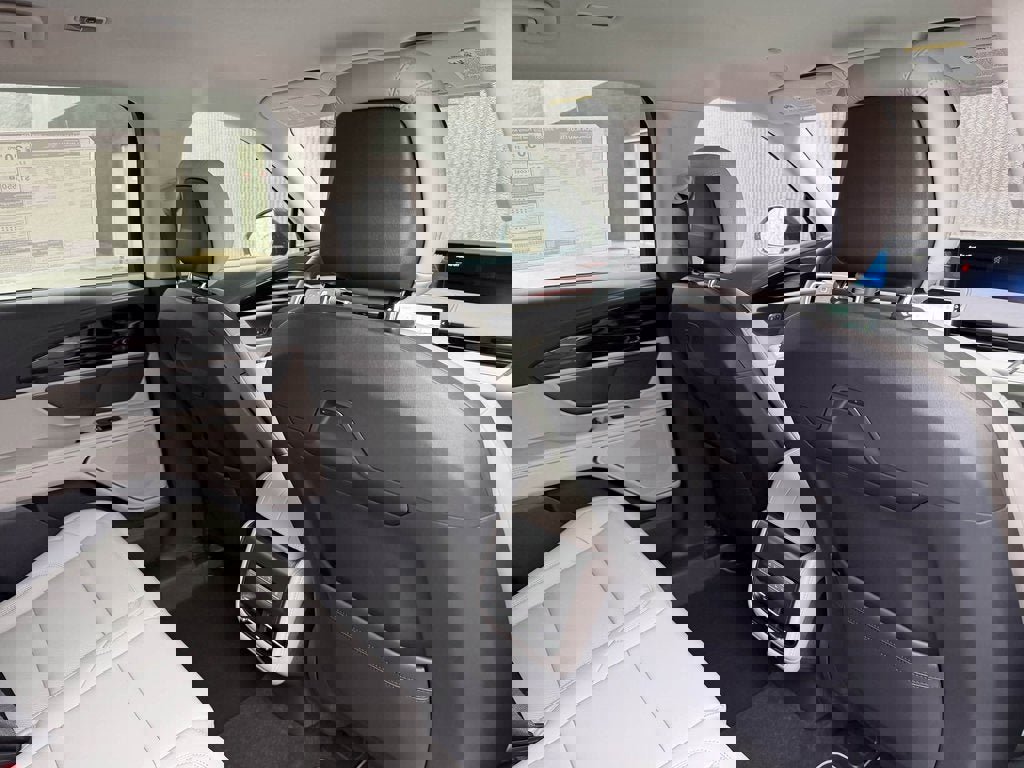 New 2026 Lincoln Nautilus Premier w/ Jet Appearance Package image 21