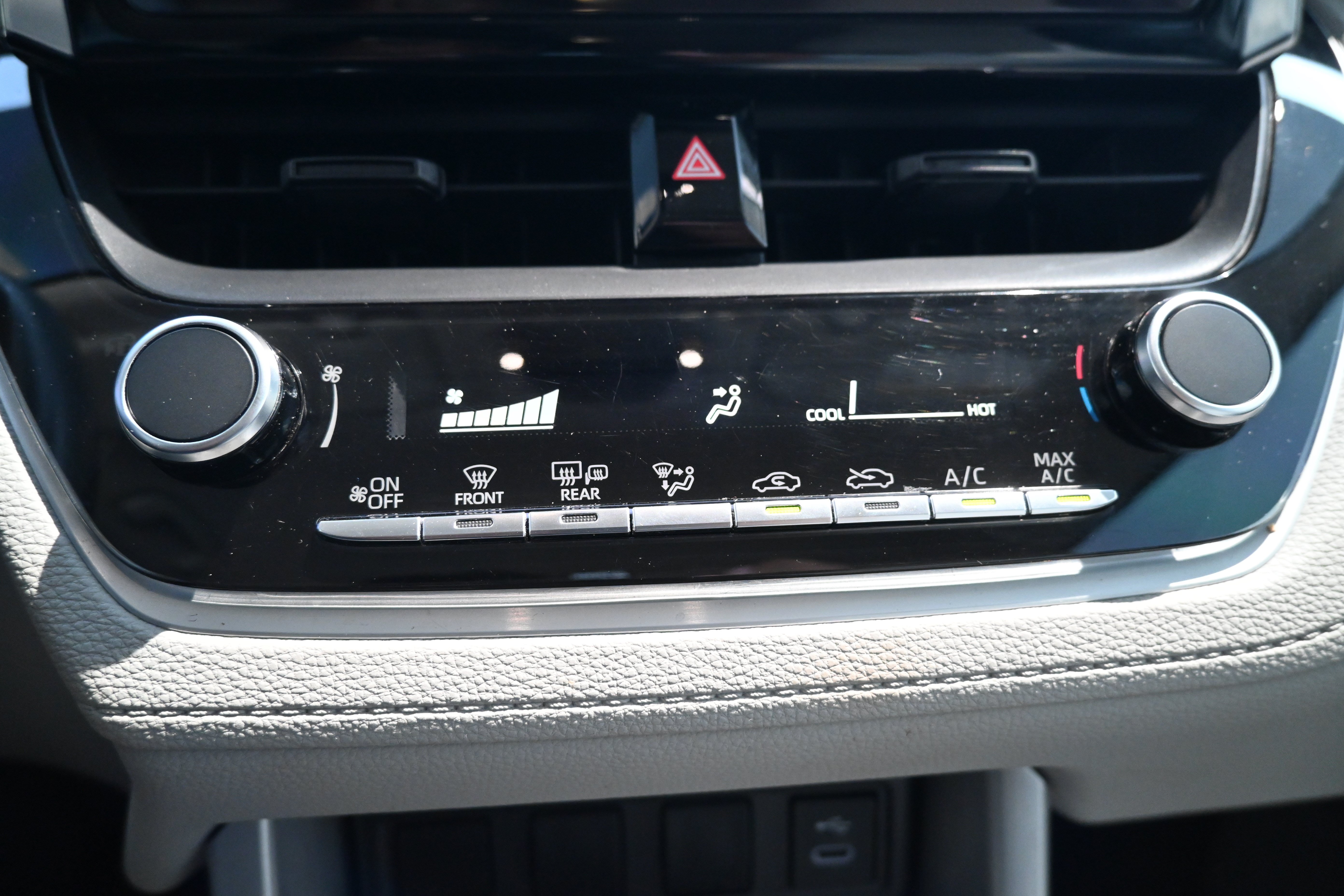 Used 2024 Toyota Corolla Cross L FWD image 26