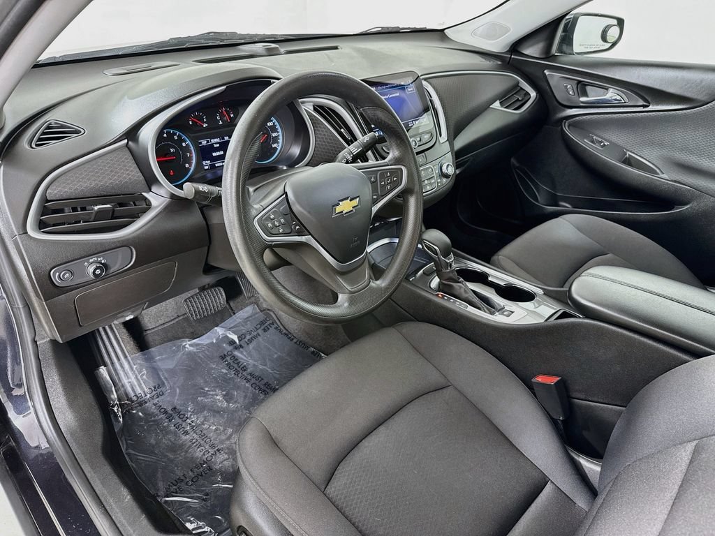 Used 2023 Chevrolet Malibu LT FWD image 10