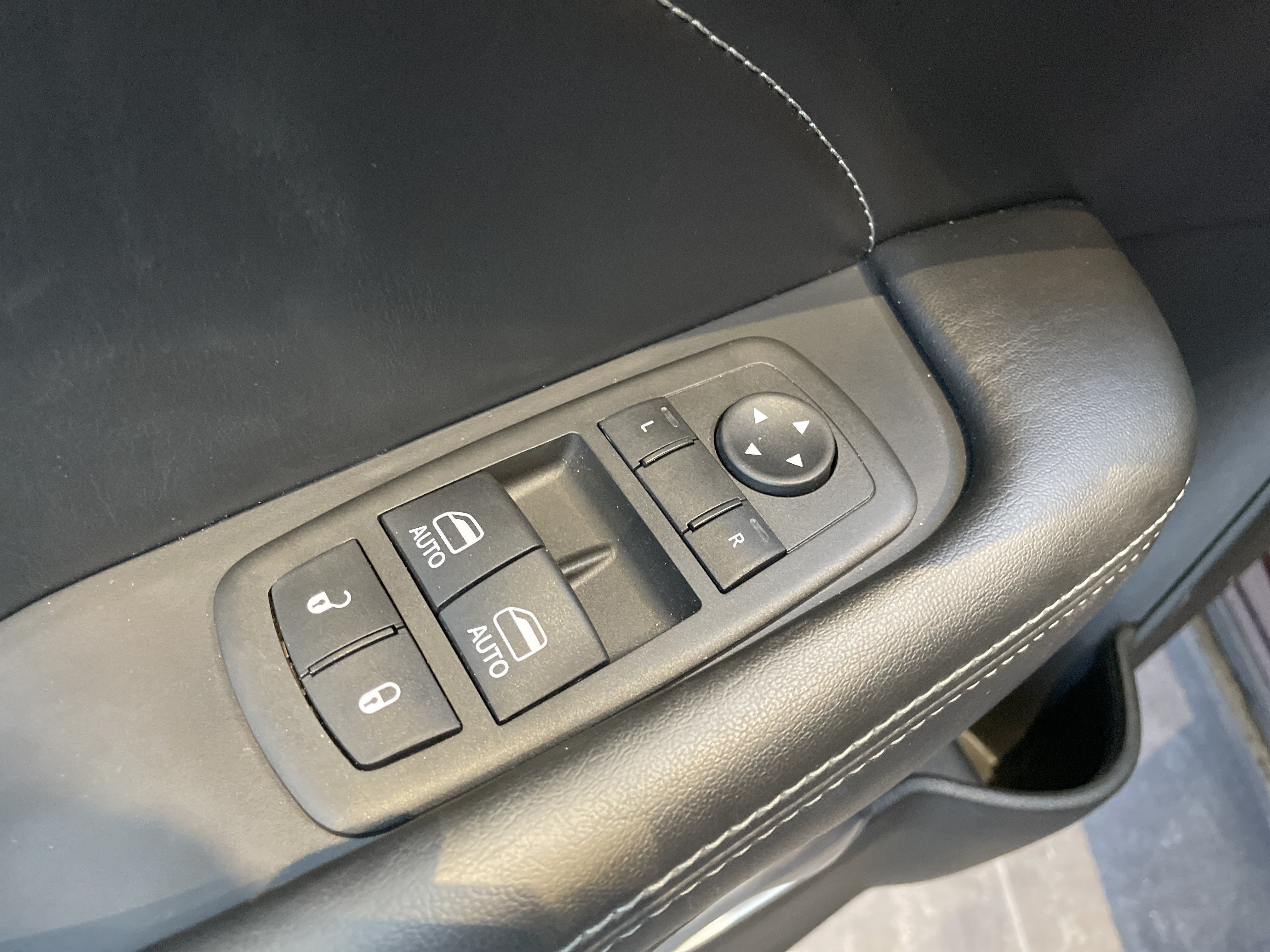 Used 2021 Dodge Challenger R/T Scat Pack RWD image 19