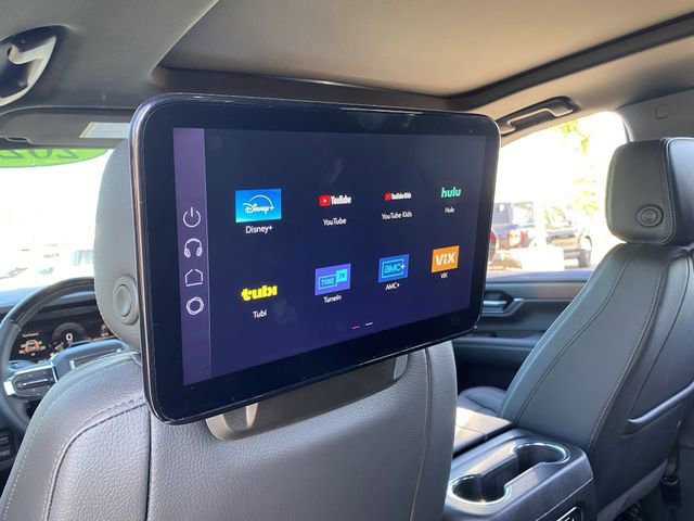 Used 2025 GMC Yukon Denali w/ Advanced Technology Package image 19