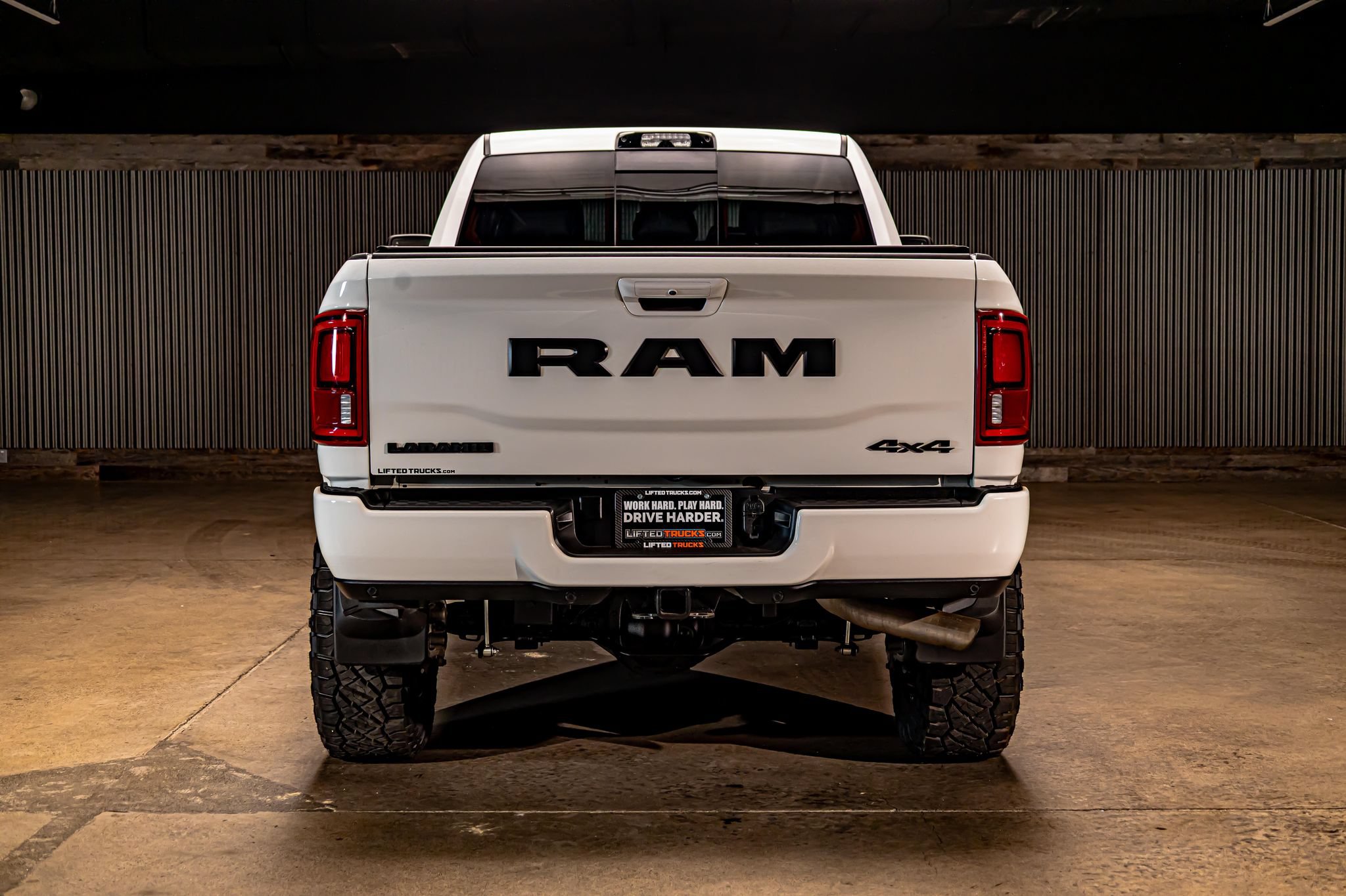 Used 2025 RAM 2500 Laramie w/ Night Edition AWD/4WD image 8