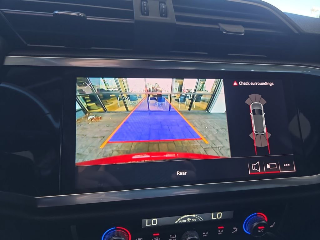 Used 2024 Audi Q3 2.0T Premium image 25