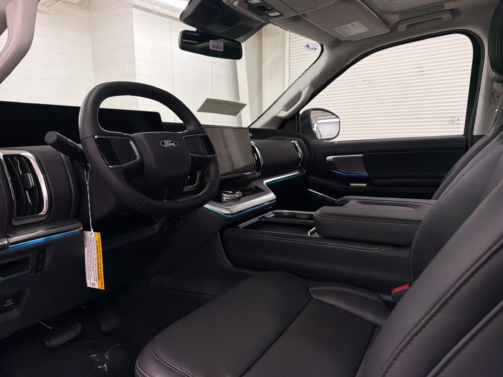 New 2027 Ford Expedition Max Platinum w/ Driver's Package RWD image 6