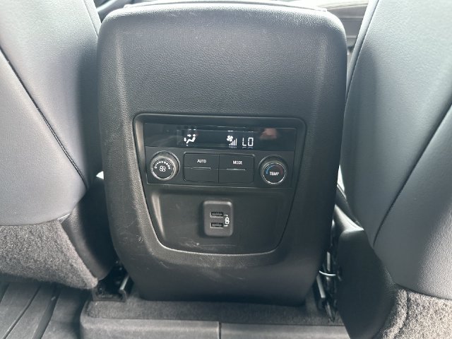 Certified 2024 Buick Enclave Essence AWD/4WD image 37