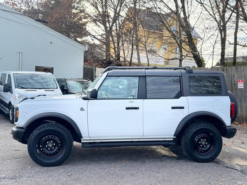 Used 2022 Ford Bronco Black Diamond image 3