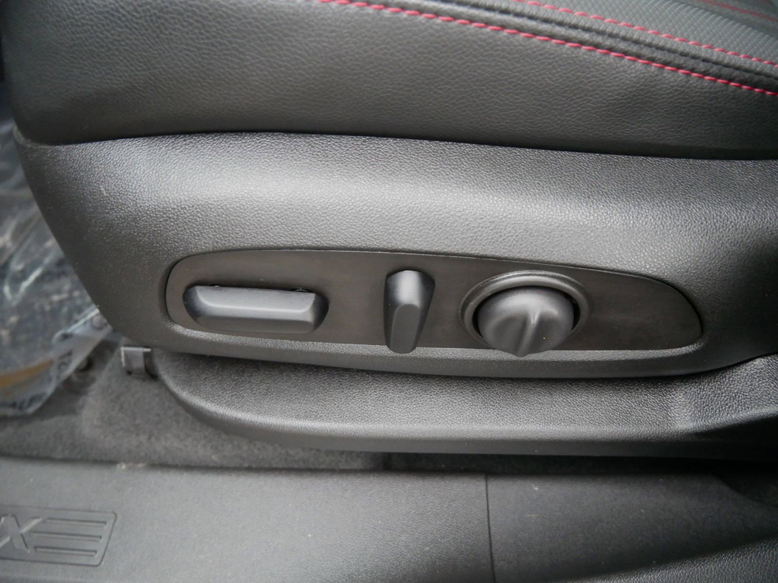 Used 2024 Chevrolet Equinox RS image 14
