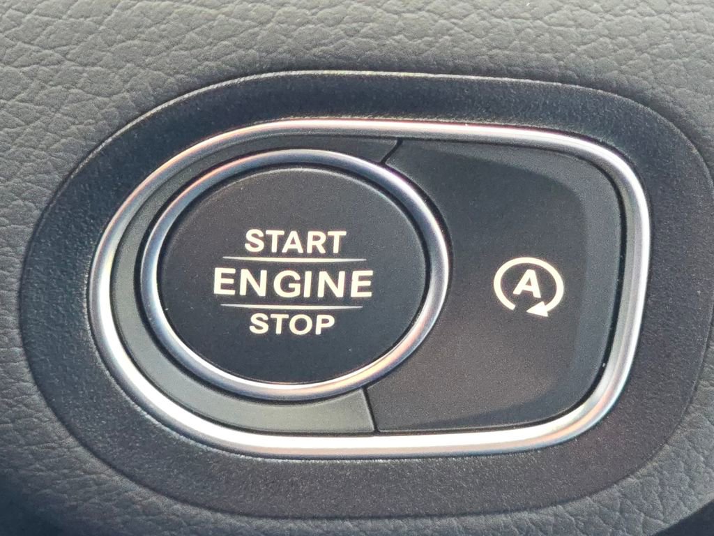 New 2026 Mercedes-Benz GLS 450 4MATIC image 38