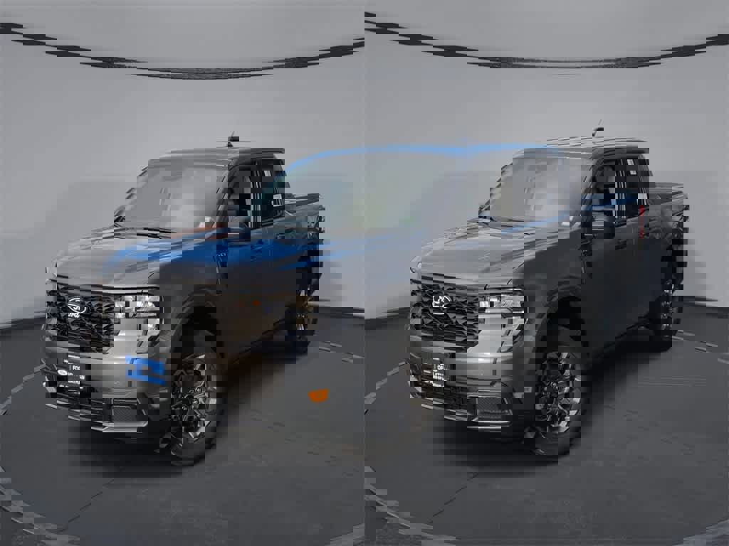 New 2025 Ford Maverick XLT w/ Equipment Group 301A