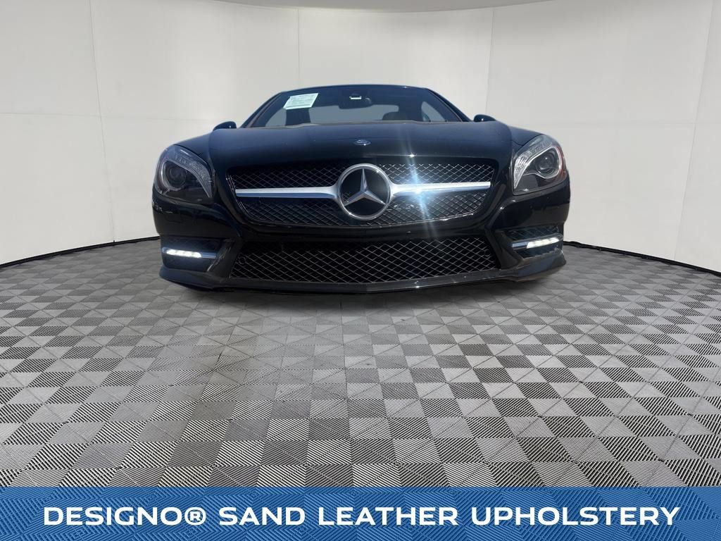 Used 2014 Mercedes-Benz SL 550 image 4